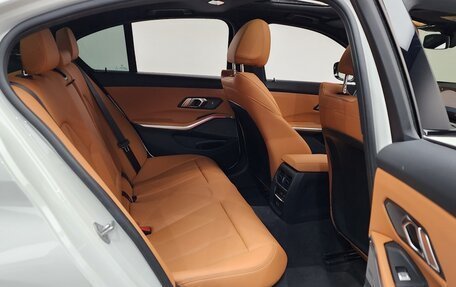 BMW 3 серия, 2024 год, 4 300 000 рублей, 17 фотография