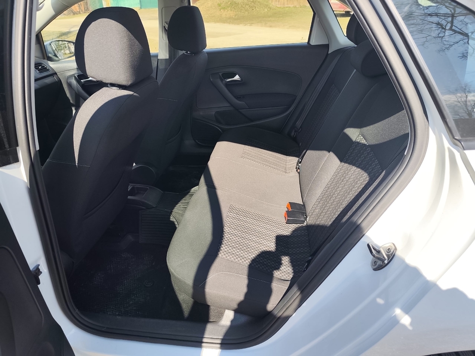 Volkswagen Polo V рестайлинг, 2019 год, 1 115 000 рублей, 7 фотография