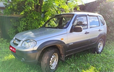 Chevrolet Niva I рестайлинг, 2010 год, 370 000 рублей, 1 фотография