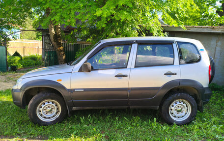 Chevrolet Niva I рестайлинг, 2010 год, 370 000 рублей, 5 фотография