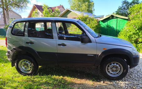 Chevrolet Niva I рестайлинг, 2010 год, 370 000 рублей, 7 фотография