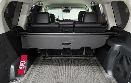 Toyota Land Cruiser Prado 150 рестайлинг 2, 2022 год, 7 100 000 рублей, 10 фотография
