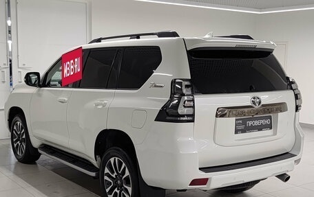 Toyota Land Cruiser Prado 150 рестайлинг 2, 2022 год, 7 100 000 рублей, 7 фотография