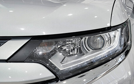 Mitsubishi Outlander III рестайлинг 3, 2020 год, 2 699 000 рублей, 17 фотография