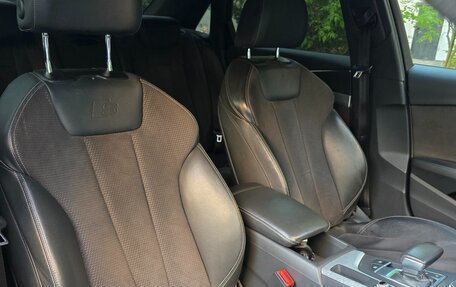 Audi A4, 2018 год, 2 990 000 рублей, 11 фотография