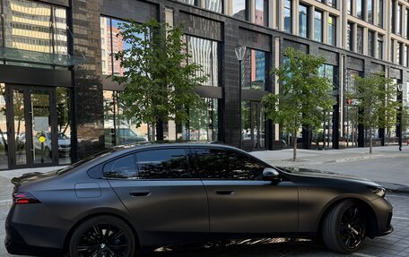 BMW 5 серия, 2024 год, 7 950 000 рублей, 4 фотография