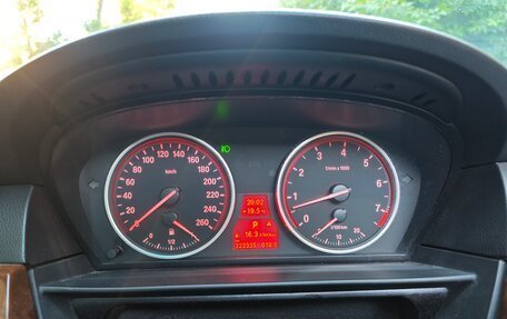 BMW 5 серия, 2007 год, 1 095 000 рублей, 14 фотография