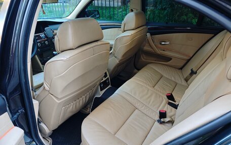 BMW 5 серия, 2007 год, 1 095 000 рублей, 15 фотография