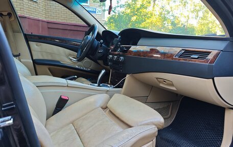 BMW 5 серия, 2007 год, 1 095 000 рублей, 18 фотография