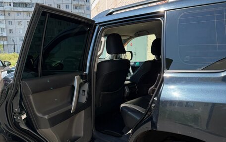 Toyota Land Cruiser Prado 150 рестайлинг 2, 2011 год, 3 050 000 рублей, 6 фотография