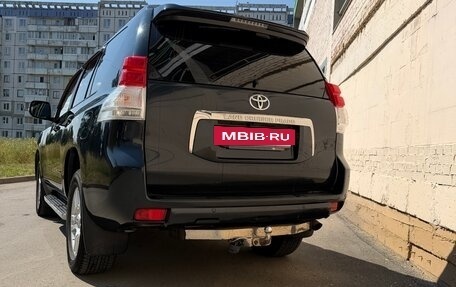 Toyota Land Cruiser Prado 150 рестайлинг 2, 2011 год, 3 050 000 рублей, 8 фотография