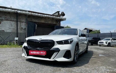 BMW 5 серия, 2013 год, 3 600 000 рублей, 2 фотография
