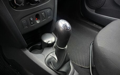Renault Sandero II рестайлинг, 2015 год, 777 777 рублей, 11 фотография