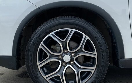 Mitsubishi Outlander III рестайлинг 3, 2014 год, 1 789 000 рублей, 9 фотография