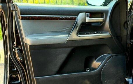 Toyota Land Cruiser 200, 2008 год, 2 049 000 рублей, 17 фотография