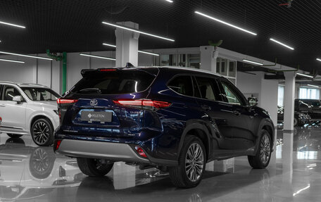 Toyota Highlander, 2026 год, 5 600 000 рублей, 5 фотография