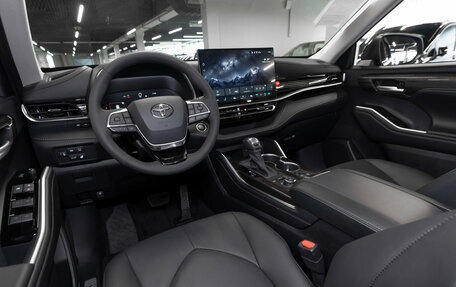 Toyota Highlander, 2026 год, 5 600 000 рублей, 7 фотография