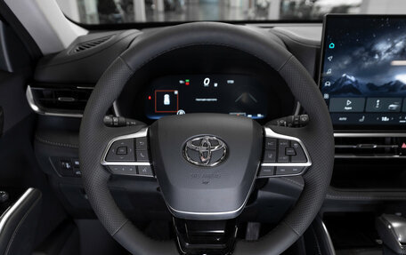 Toyota Highlander, 2026 год, 5 600 000 рублей, 11 фотография