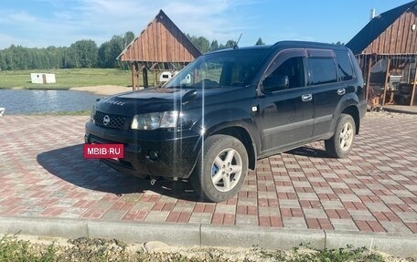 Nissan X-Trail, 2004 год, 530 000 рублей, 2 фотография