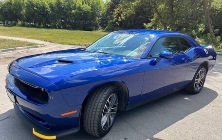 Dodge Challenger III рестайлинг 2, 2019 год, 3 850 000 рублей, 6 фотография