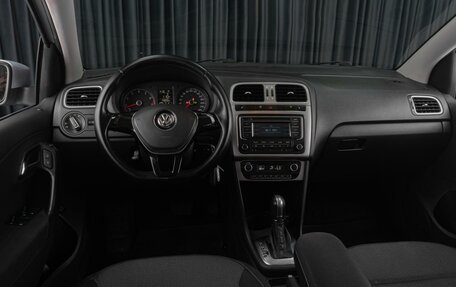 Volkswagen Polo VI (EU Market), 2015 год, 899 000 рублей, 6 фотография