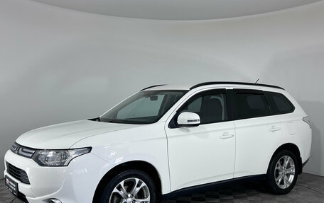 Mitsubishi Outlander III рестайлинг 3, 2012 год, 1 521 000 рублей, 1 фотография