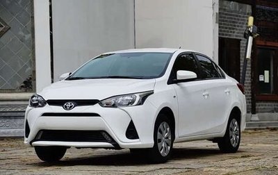 Toyota Yaris XP150 рестайлинг, 2022 год, 975 000 рублей, 1 фотография