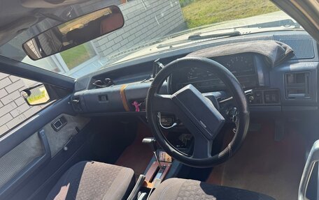 Mazda Capella, 1984 год, 170 000 рублей, 1 фотография