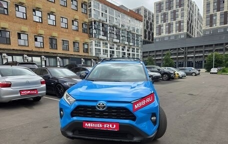 Toyota RAV4, 2021 год, 4 300 000 рублей, 1 фотография