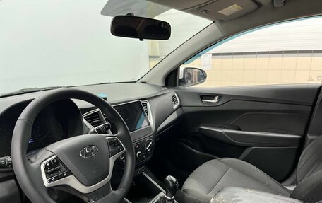 Hyundai Solaris II рестайлинг, 2017 год, 1 059 900 рублей, 4 фотография
