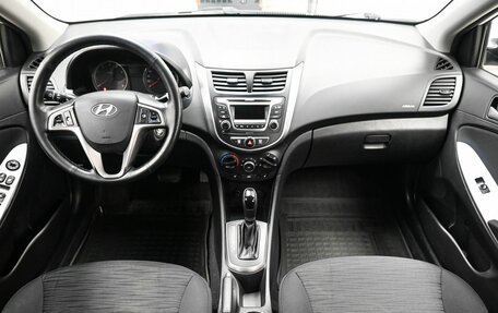 Hyundai Solaris II рестайлинг, 2015 год, 899 900 рублей, 8 фотография