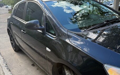Opel Astra J, 2012 год, 675 000 рублей, 3 фотография