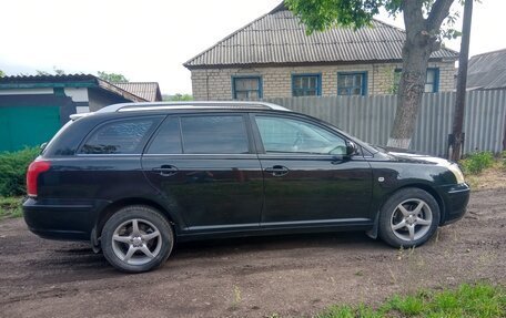 Toyota Avensis III рестайлинг, 2005 год, 650 000 рублей, 5 фотография