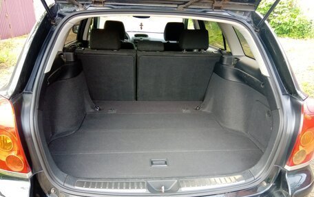 Toyota Avensis III рестайлинг, 2005 год, 650 000 рублей, 10 фотография