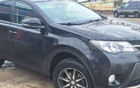 Toyota RAV4, 2013 год, 2 000 000 рублей, 4 фотография