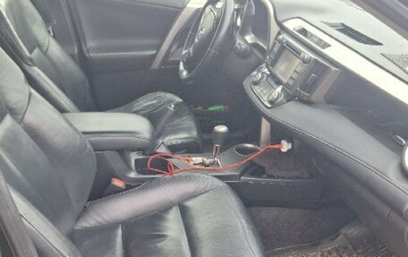 Toyota RAV4, 2013 год, 2 000 000 рублей, 6 фотография