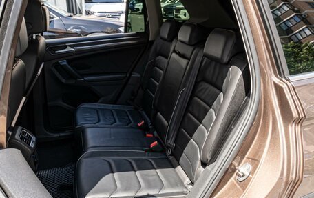 Volkswagen Tiguan II, 2017 год, 2 365 000 рублей, 9 фотография