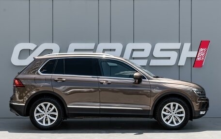 Volkswagen Tiguan II, 2017 год, 2 365 000 рублей, 5 фотография