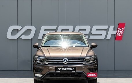 Volkswagen Tiguan II, 2017 год, 2 365 000 рублей, 3 фотография