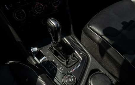 Volkswagen Tiguan II, 2017 год, 2 365 000 рублей, 12 фотография