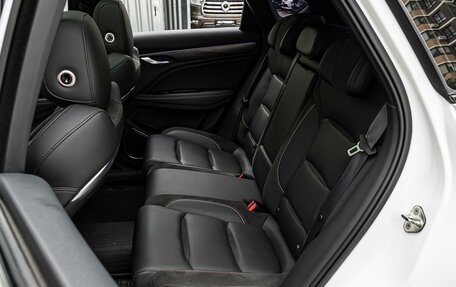 Geely Tugella FY11, 2022 год, 2 730 000 рублей, 9 фотография