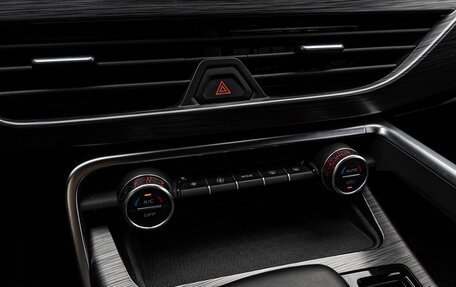 Geely Tugella FY11, 2022 год, 2 730 000 рублей, 14 фотография