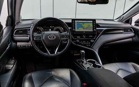 Toyota Camry, 2021 год, 3 540 000 рублей, 6 фотография