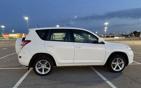 Toyota RAV4, 2010 год, 1 550 000 рублей, 4 фотография