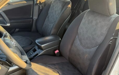 Toyota RAV4, 2010 год, 1 550 000 рублей, 12 фотография