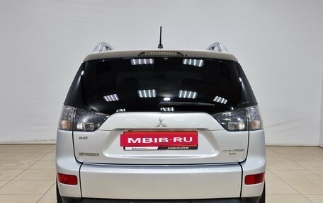 Mitsubishi Outlander III рестайлинг 3, 2008 год, 1 045 000 рублей, 6 фотография