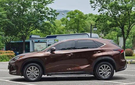 Lexus NX I, 2021 год, 2 630 000 рублей, 5 фотография