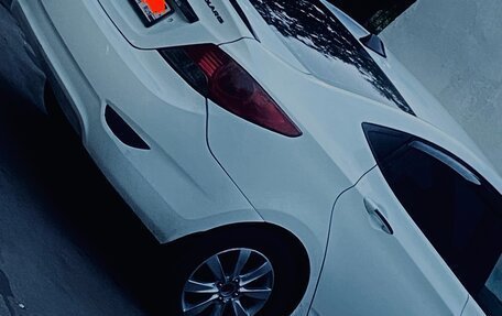 Hyundai Solaris II рестайлинг, 2013 год, 600 000 рублей, 1 фотография