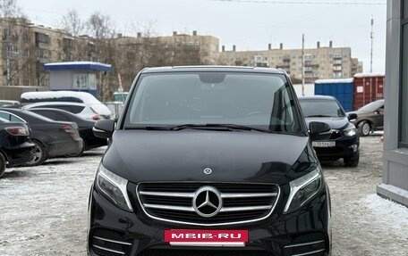 Mercedes-Benz V-Класс, 2015 год, 2 600 000 рублей, 3 фотография