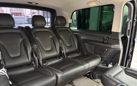 Mercedes-Benz V-Класс, 2015 год, 2 600 000 рублей, 13 фотография
